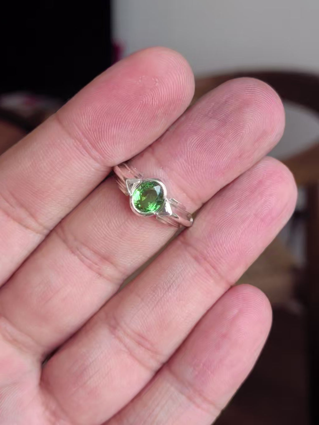 Minas Tsavorite 1ct
